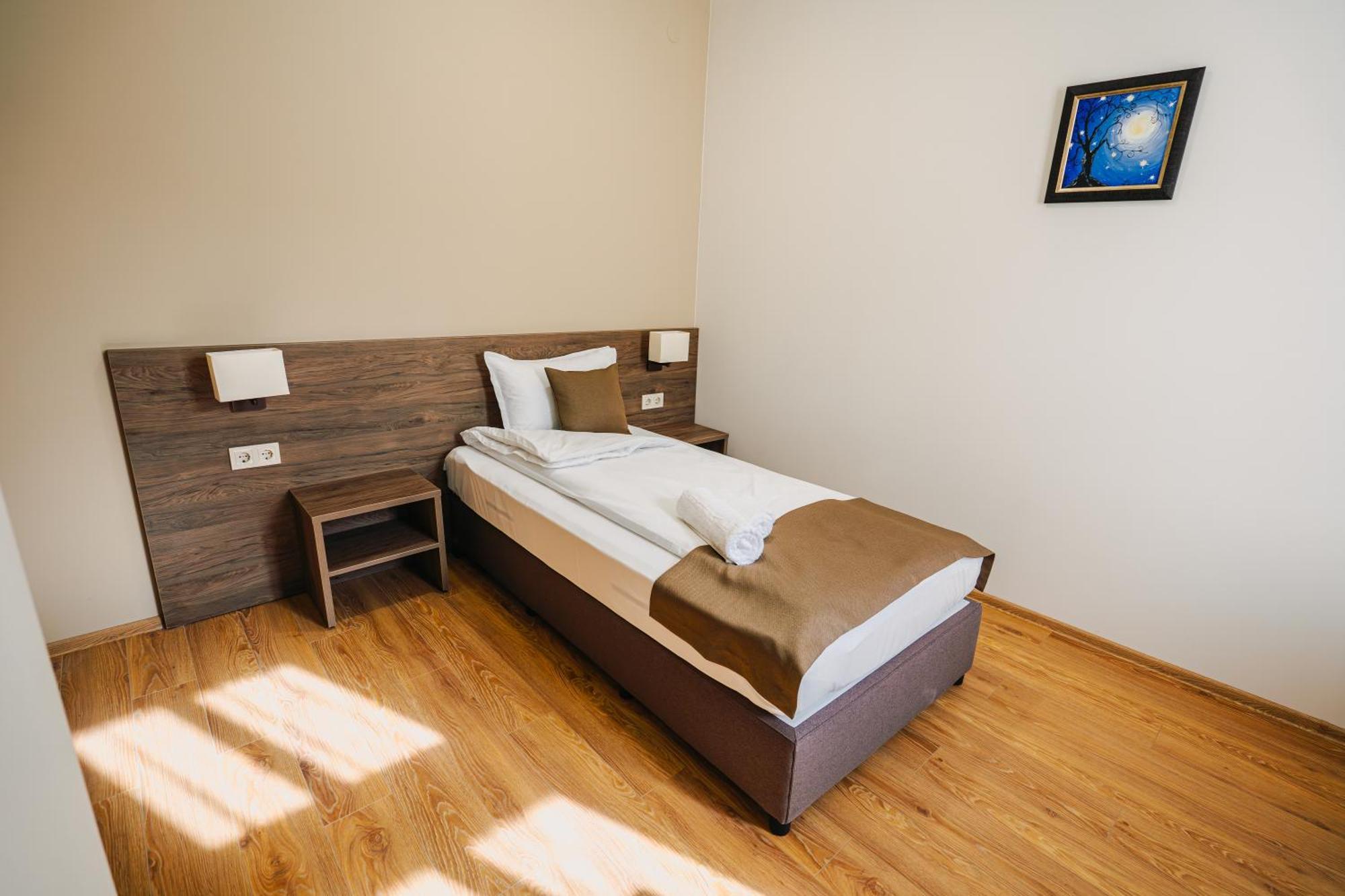 Hotel Хотел Театъръ Pleven Exterior foto