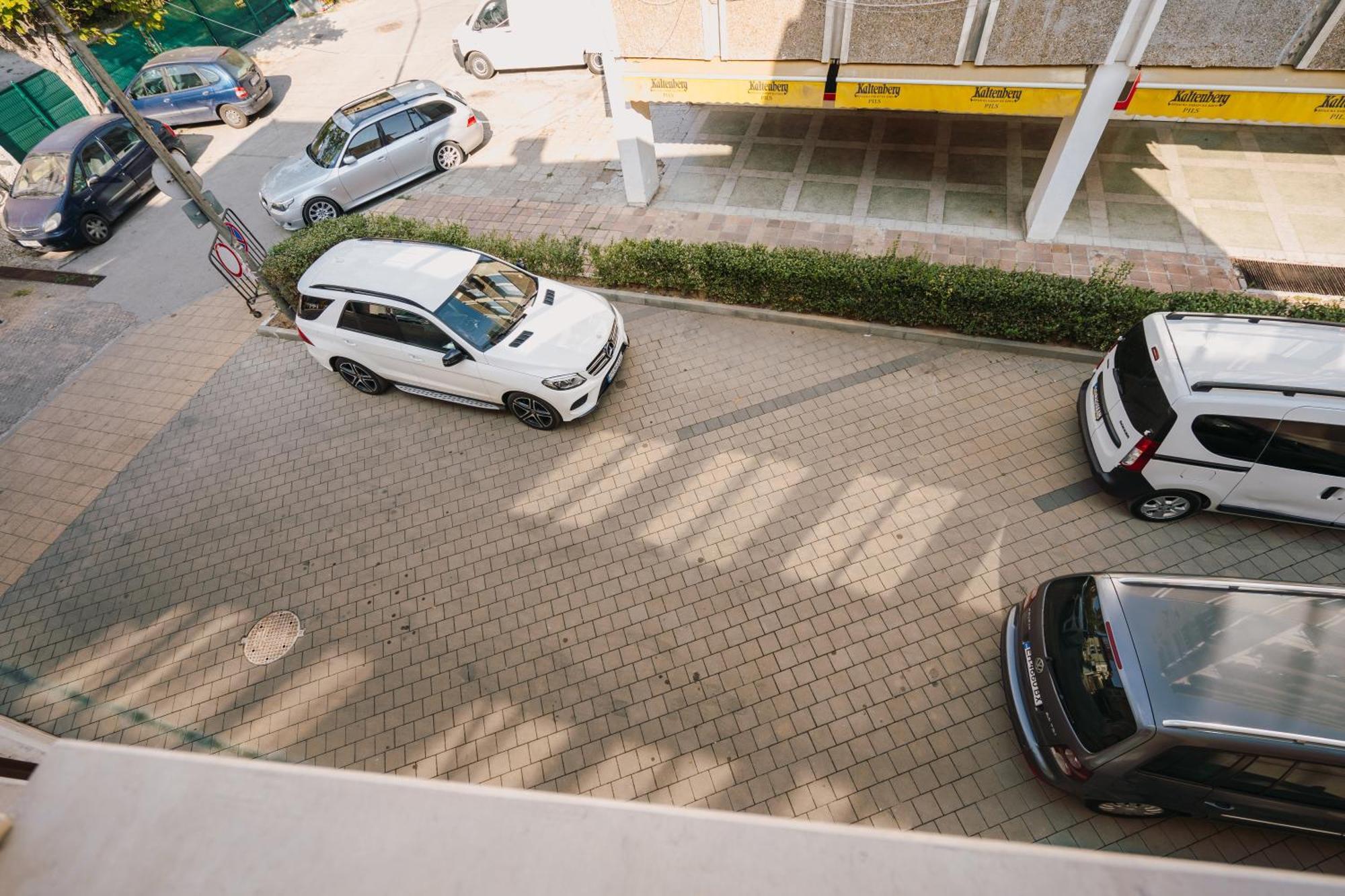 Hotel Хотел Театъръ Pleven Exterior foto
